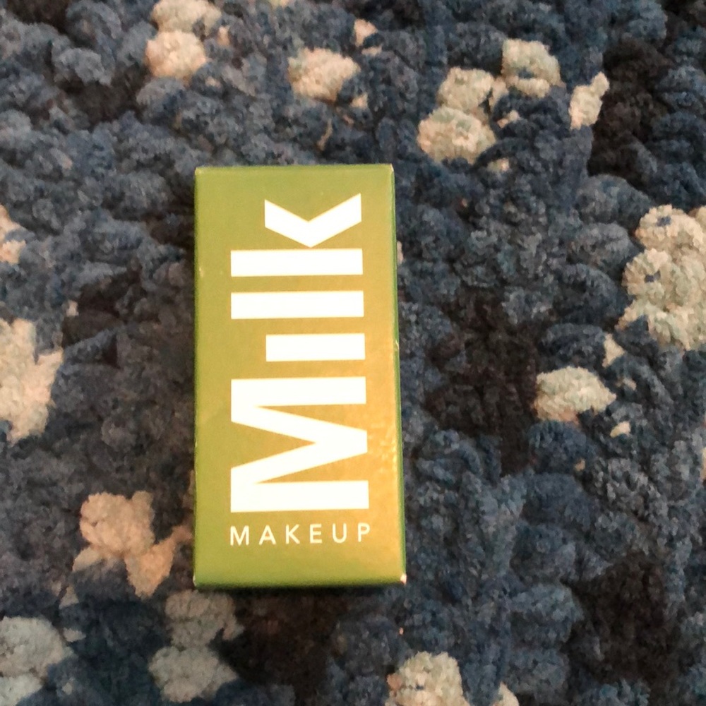 Milk Makeup face mask